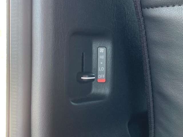 トヨタ ハイエースバン ２．８ スーパーＧＬ ダークプライムＩＩ ロングボディ ディーゼルターボ ４ＷＤ R4年 (東北) 99