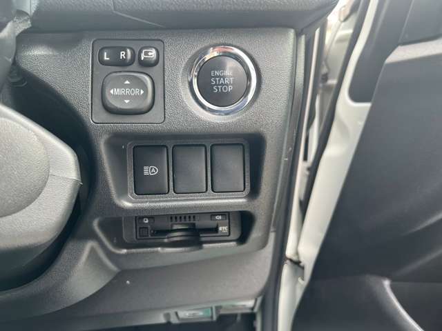 トヨタ レジアスエースバン ２．８ スーパーＧＬ ロングボディ ディーゼルターボ ４ＷＤ R1年 (北海道) 99