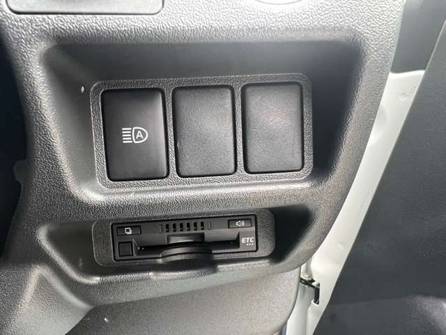 トヨタ レジアスエースバン ２．８ スーパーＧＬ ロングボディ ディーゼルターボ ４ＷＤ R1年 (北海道) 99