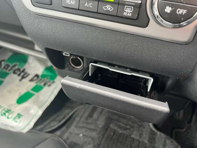 トヨタ レジアスエースバン ２．８ スーパーＧＬ ロングボディ ディーゼルターボ ４ＷＤ R1年 (北海道) 99