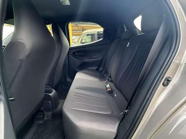 トヨタ ヤリス １．０ Ｇ R5年 (東海) 99