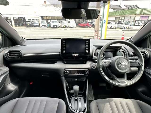 トヨタ ヤリス １．０ Ｇ R5年 (東海) 99