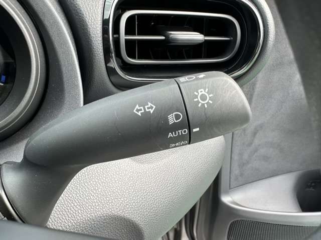 トヨタ ヤリス １．０ Ｇ R5年 (東海) 99