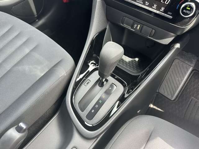 トヨタ ヤリス １．０ Ｇ R5年 (東海) 99