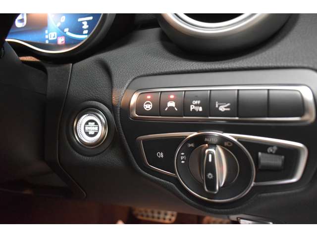 ＡＭＧ Ｃクラス Ｃ４３ ４マチック ４ＷＤ R1年 (関東) 99