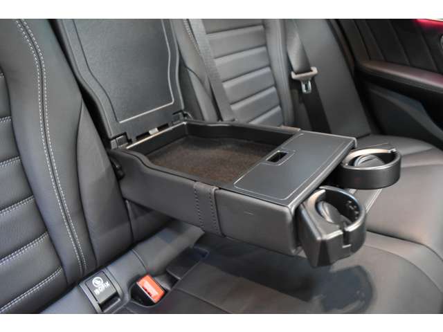 ＡＭＧ Ｃクラス Ｃ４３ ４マチック ４ＷＤ R1年 (関東) 99