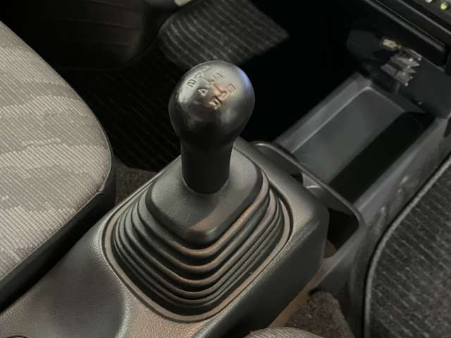 スズキ キャリイトラック ６６０ ＫＣエアコン・パワステ ３方開 ４ＷＤ H19年 (北海道) 99