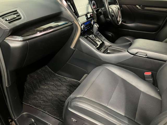 トヨタ ヴェルファイア ２．５ Ｚ Ｇエディション ４ＷＤ H30年 (北海道) 99