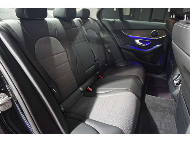 メルセデスベンツ Ｃクラス Ｃ２００ ４マチック アバンギャルド ４ＷＤ R1年 (北海道) 99