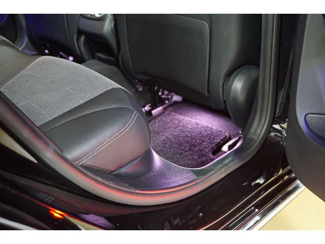 メルセデスベンツ Ｃクラス Ｃ２００ ４マチック アバンギャルド ４ＷＤ R1年 (北海道) 99