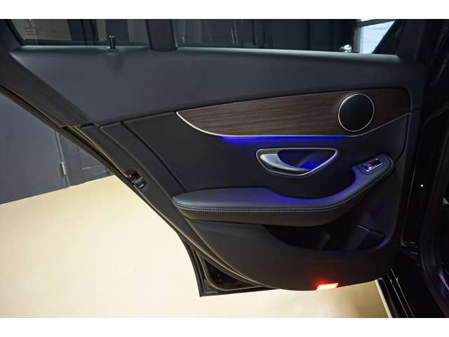 メルセデスベンツ Ｃクラス Ｃ２００ ４マチック アバンギャルド ４ＷＤ R1年 (北海道) 99