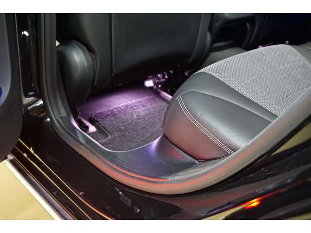 メルセデスベンツ Ｃクラス Ｃ２００ ４マチック アバンギャルド ４ＷＤ R1年 (北海道) 99