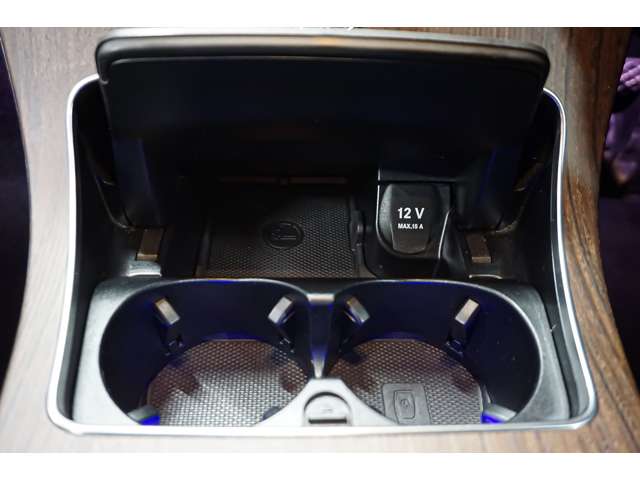 メルセデスベンツ Ｃクラス Ｃ２００ ４マチック アバンギャルド ４ＷＤ R1年 (北海道) 99