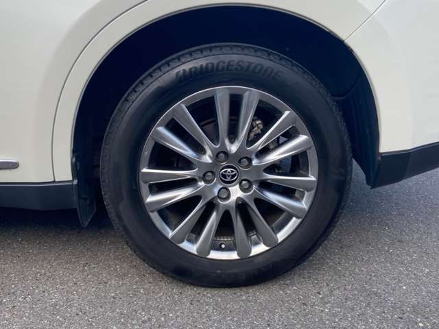 トヨタ ハリアー　ハイブリッド ２．５ ハイブリッド Ｅ－ＦＯＵＲ プログレス ４ＷＤ H29年 (関東) 99