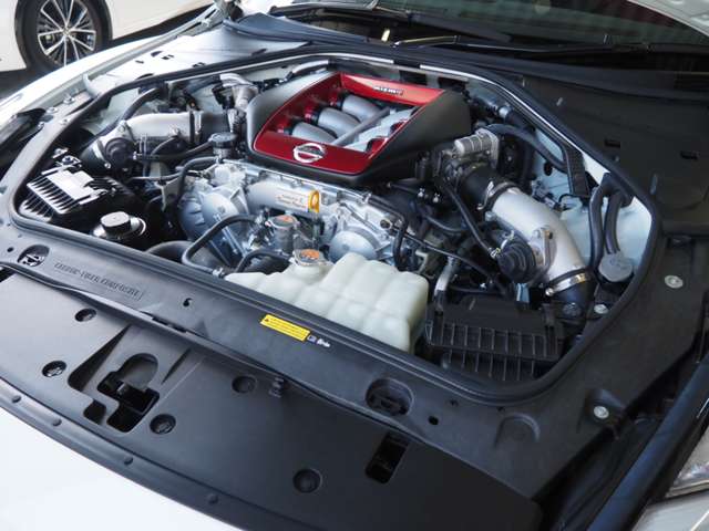 日産 ＧＴ−Ｒ ３．８ ＮＩＳＭＯ ４ＷＤ R1年 (近畿) 99