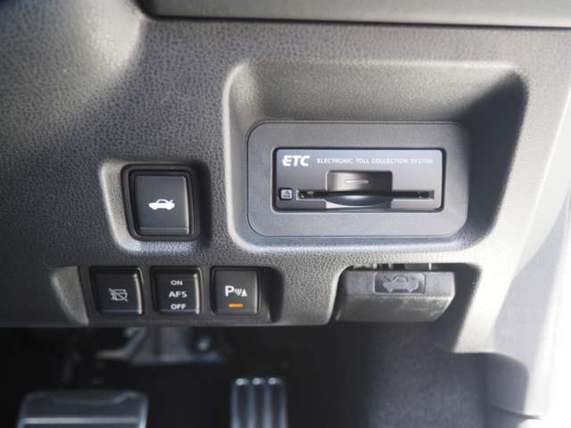 日産 ＧＴ−Ｒ ３．８ ＮＩＳＭＯ ４ＷＤ R1年 (近畿) 99