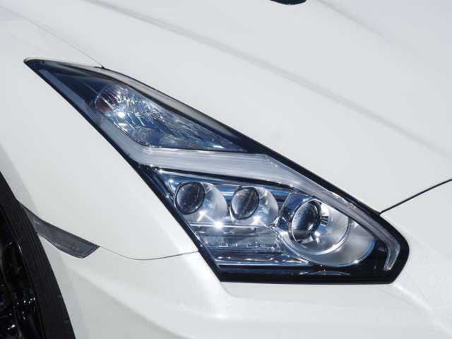 日産 ＧＴ−Ｒ ３．８ ＮＩＳＭＯ ４ＷＤ R1年 (近畿) 99