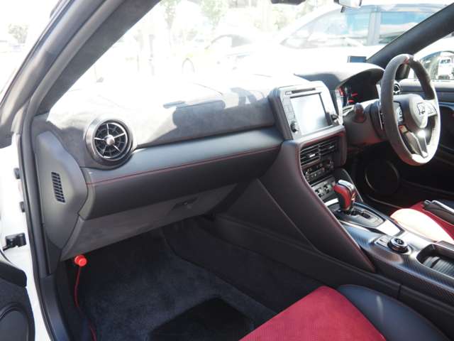 日産 ＧＴ−Ｒ ３．８ ＮＩＳＭＯ ４ＷＤ R1年 (近畿) 99