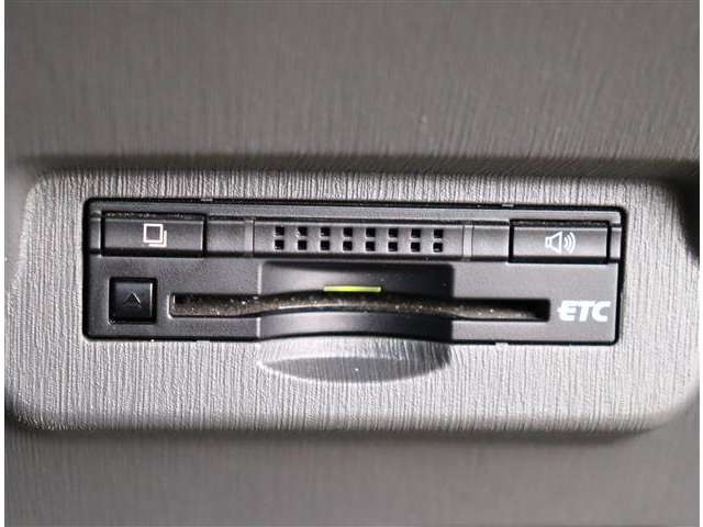 トヨタ プリウスΑ １．８ Ｓ ツーリングセレクション H25年 (関東) 99