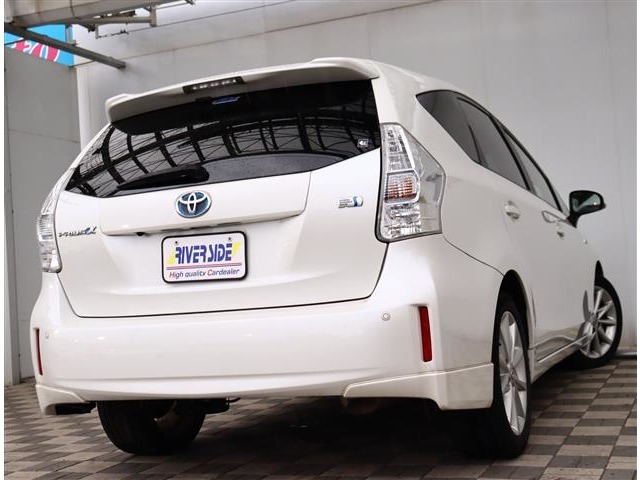 トヨタ プリウスΑ １．８ Ｓ ツーリングセレクション H25年 (関東) 99