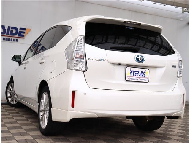 トヨタ プリウスΑ １．８ Ｓ ツーリングセレクション H25年 (関東) 99