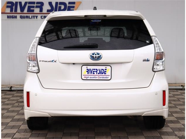 トヨタ プリウスΑ １．８ Ｓ ツーリングセレクション H25年 (関東) 99