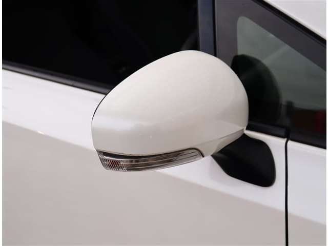 トヨタ プリウスΑ １．８ Ｓ ツーリングセレクション H25年 (関東) 99