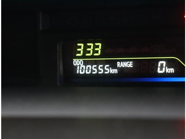 トヨタ プリウスΑ １．８ Ｓ ツーリングセレクション H25年 (関東) 99