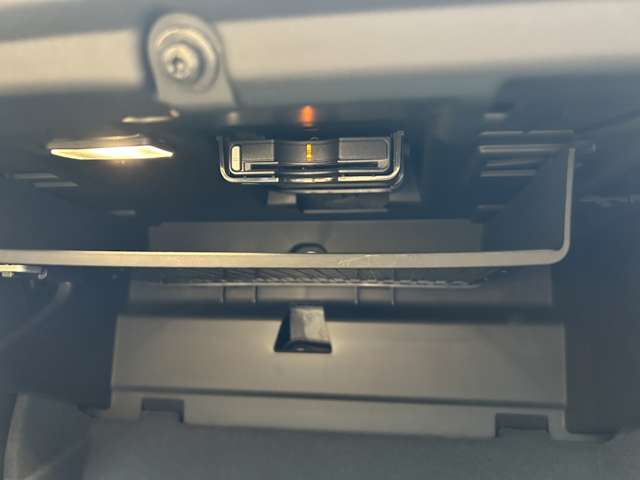 ボルボ Ｓ６０ Ｔ４　モメンタム R3年 (東北) 99