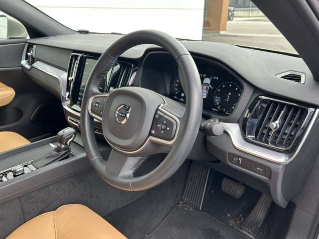 ボルボ Ｓ６０ Ｔ４　モメンタム R3年 (東北) 99