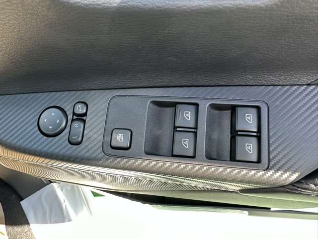 三菱 デリカ　Ｄ：５ ２．２ Ｐ ディーゼルターボ ４ＷＤ R6年 (東海) 99