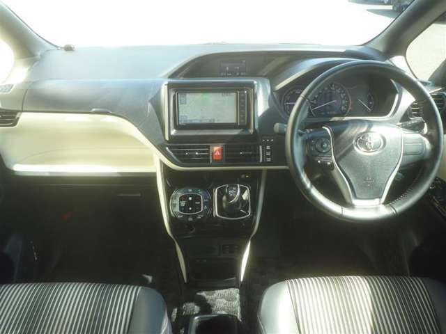 トヨタ ノア １．８ ハイブリッド ＳＩ ＷＸＢＩＩ R1年 (東北) 99