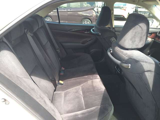 トヨタ クラウン ２．５ ロイヤルサルーン H28年 (九州・沖縄) 99