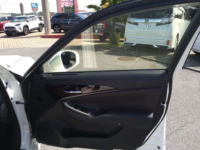 トヨタ クラウン ２．５ ロイヤルサルーン H28年 (九州・沖縄) 99