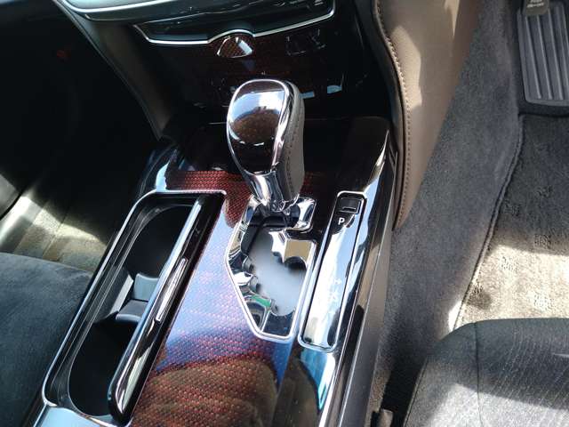 トヨタ クラウン ２．５ ロイヤルサルーン H28年 (九州・沖縄) 99