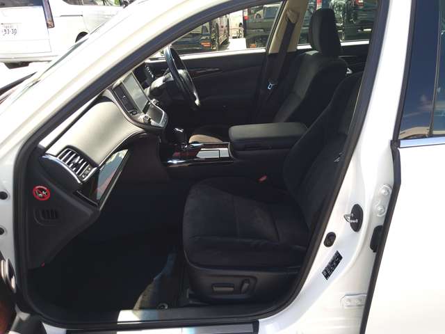 トヨタ クラウン ２．５ ロイヤルサルーン H28年 (九州・沖縄) 99