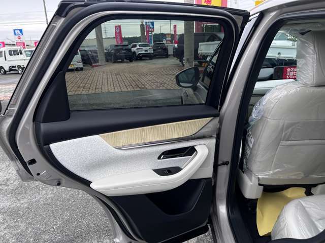 マツダ ＣＸ−６０　ＰＨＥＶ ２．５ ＰＨＥＶ プレミアム モダン ４ＷＤ R6年 (九州・沖縄) 99