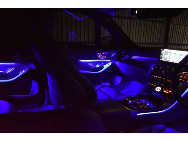 メルセデスベンツ Ｃクラス Ｃ２００ ローレウス エディション （ＢＳＧ搭載モデル） スポーツプラスパッケージ R2年 (関東) 99