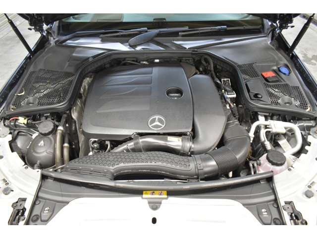 メルセデスベンツ Ｃクラス Ｃ２００ ローレウス エディション （ＢＳＧ搭載モデル） スポーツプラスパッケージ R2年 (関東) 99