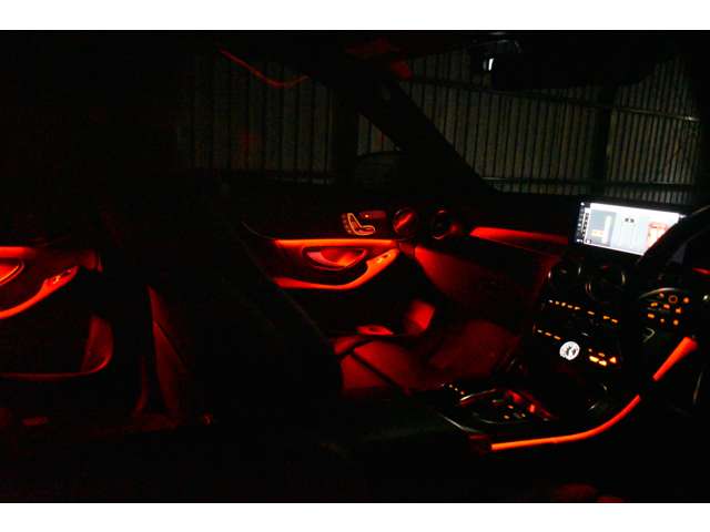 メルセデスベンツ Ｃクラス Ｃ２００ ローレウス エディション （ＢＳＧ搭載モデル） スポーツプラスパッケージ R2年 (関東) 99