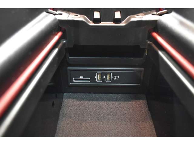 メルセデスベンツ ＣＬＳクラス ＣＬＳ４５０ ４マチック スポーツ エクスクルーシブ パッケージ （ＩＳＧ搭載モデル） ４ＷＤ H30年 (関東) 99