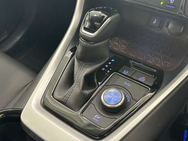 トヨタ ＲＡＶ４ ２．５ ハイブリッド Ｇ Ｅ－ＦＯＵＲ ４ＷＤ R4年 (北海道) 99