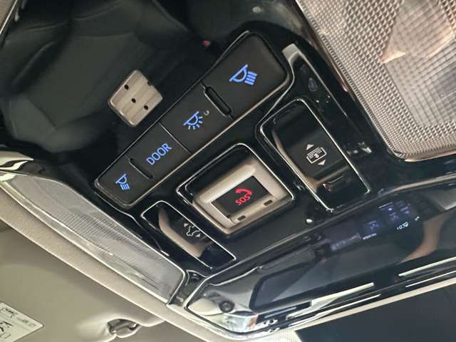 トヨタ ＲＡＶ４ ２．５ ハイブリッド Ｇ Ｅ－ＦＯＵＲ ４ＷＤ R4年 (北海道) 99