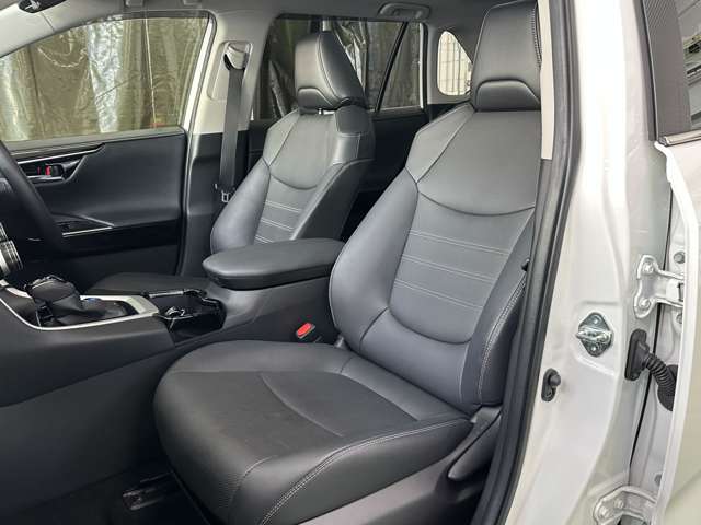 トヨタ ＲＡＶ４ ２．５ ハイブリッド Ｇ Ｅ－ＦＯＵＲ ４ＷＤ R4年 (北海道) 99