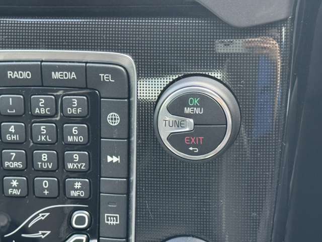 ボルボ Ｖ４０クロスカントリー Ｄ４ ダイナミック エディション ディーゼルターボ R1年 (東北) 99