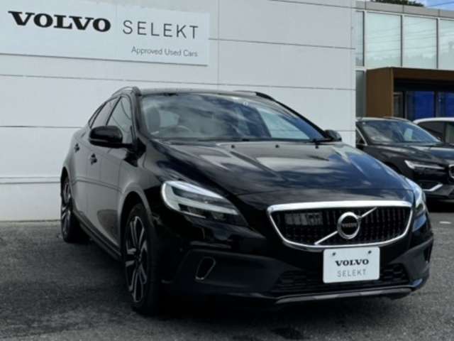 ボルボ Ｖ４０クロスカントリー Ｄ４ ダイナミック エディション ディーゼルターボ R1年 (東北) 99