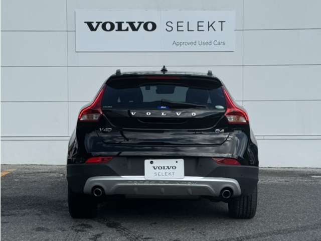 ボルボ Ｖ４０クロスカントリー Ｄ４ ダイナミック エディション ディーゼルターボ R1年 (東北) 99