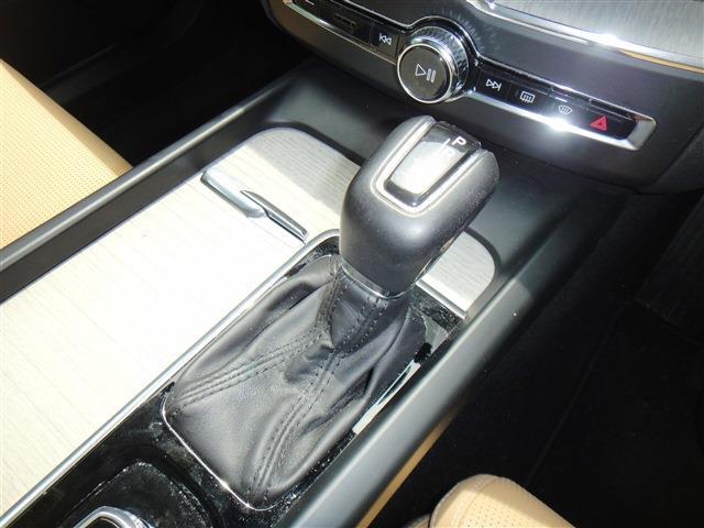 ボルボ ＸＣ６０ Ｄ４ ＡＷＤ インスクリプション ディーゼルターボ ４ＷＤ R1年 (東北) 99