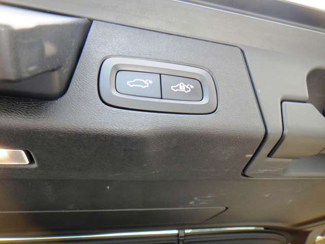 ボルボ ＸＣ６０ Ｄ４ ＡＷＤ インスクリプション ディーゼルターボ ４ＷＤ R1年 (東北) 99