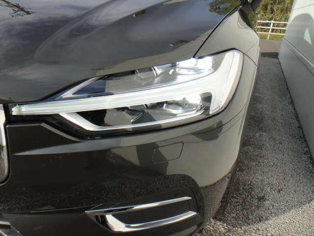 ボルボ ＸＣ６０ Ｄ４ ＡＷＤ インスクリプション ディーゼルターボ ４ＷＤ R1年 (東北) 99